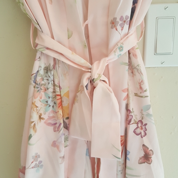 Flora Nikrooz Robe - Picture 3 of 5
